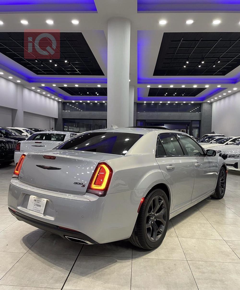 Chrysler 300